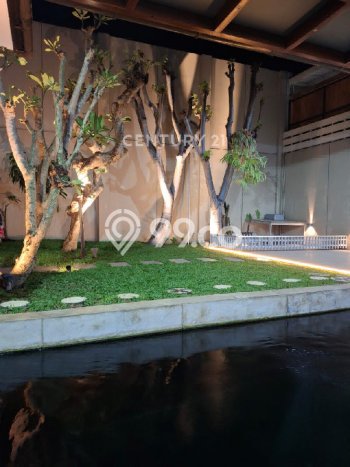Rumah Luxury Modern Tanpa Renovasi di Kota Baru Parahyangan Bandung Rumah Luxury Modern Tanpa Renovasi di Kota Baru Parahyangan Bandung