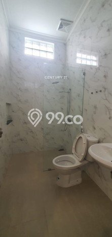 KESEMPATAN TERBAIK! Rumah Asri area Bojongloa, LT 187m² Bangunan 250m² KESEMPATAN TERBAIK! Rumah Asri area Bojongloa, LT 187m² Bangunan 250m²
