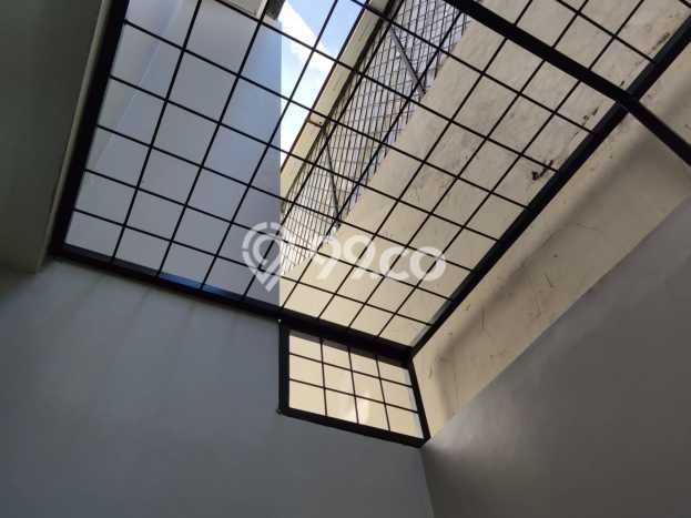 For Sale Hunian Rumah Terawat 2 Kamar di Graha Raya, Tangerang For Sale Hunian Rumah Terawat 2 Kamar di Graha Raya, Tangerang