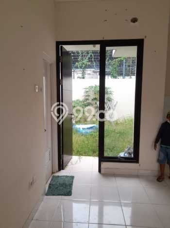 Jual Cepat Rumah di Regency Melati Mas 2 Lantai SHM Bagus Jual Cepat Rumah di Regency Melati Mas 2 Lantai SHM Bagus