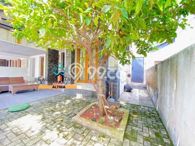 KESEMPATAN EMAS! Rumah di Bintaro, Tangerang Selatan, Luas 211m² Bangunan 114m² KESEMPATAN EMAS! Rumah di Bintaro, Tangerang Selatan, Luas 211m² Bangunan 114m²