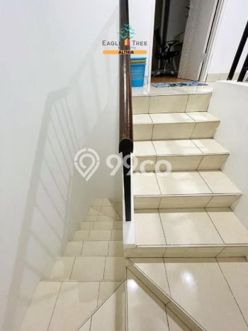 Rumah kost Bagus 2 Lantai SHM di BSD Tangerang Banten Rumah kost Bagus 2 Lantai SHM di BSD Tangerang Banten