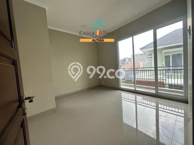 JUAL CEPAT! Rumah Siap Huni Lokasi Premium BSD, Luas 142m² LB 185m² JUAL CEPAT! Rumah Siap Huni Lokasi Premium BSD, Luas 142m² LB 185m²