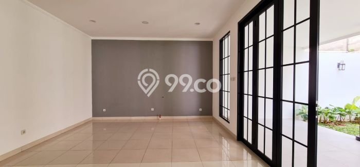Rumah Luxury Modern Tanpa Renovasi di Bintaro Tangerang Selatan Rumah Luxury Modern Tanpa Renovasi di Bintaro Tangerang Selatan