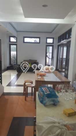 Rumah Elit Modern Tanpa Renovasi di BSD Tangerang Rumah Elit Modern Tanpa Renovasi di BSD Tangerang