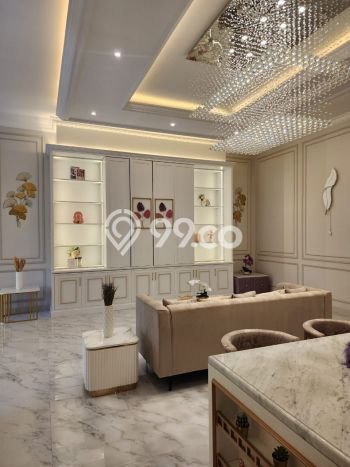 For Sale! Luxury House LT 240m2 Desain Modern di Pondok Indah For Sale! Luxury House LT 240m2 Desain Modern di Pondok Indah