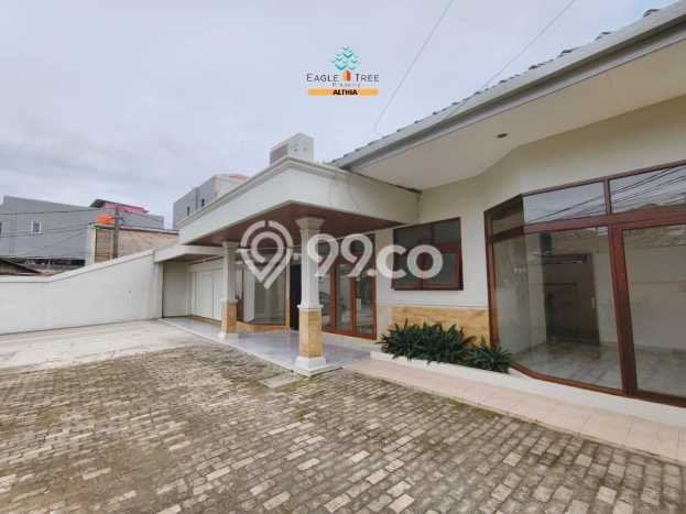 Rumah Minimalis LT 916m² Siap Huni di Cipete, Dekat Pusat Perbelanjaan, Jakarta Selatan Rumah Minimalis LT 916m² Siap Huni di Cipete, Dekat Pusat Perbelanjaan, Jakarta Selatan