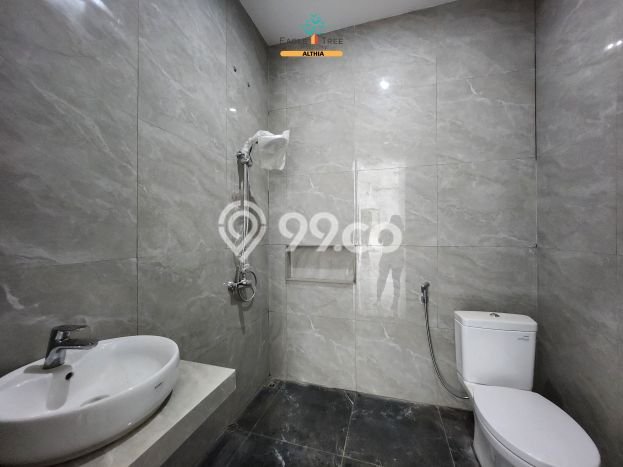 Hunian Mewah LB 320m2 Siap Pakai Desain Elegan di Sektor 9-Bintaro, Tangerang Selatan Hunian Mewah LB 320m2 Siap Pakai Desain Elegan di Sektor 9-Bintaro, Tangerang Selatan