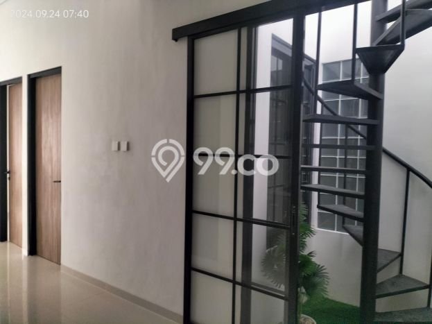 Jual Rumah 1.5 Lantai Rapi Siap Huni Di Bsd Tangerang Jual Rumah 1.5 Lantai Rapi Siap Huni Di Bsd Tangerang