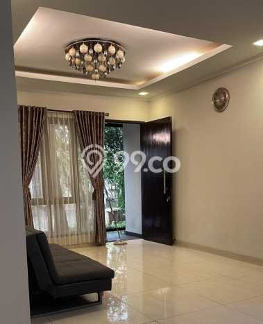 Rumah Mewah LB 180m2 Siap Pakai Desain Elegan di BSD, Tangerang Rumah Mewah LB 180m2 Siap Pakai Desain Elegan di BSD, Tangerang