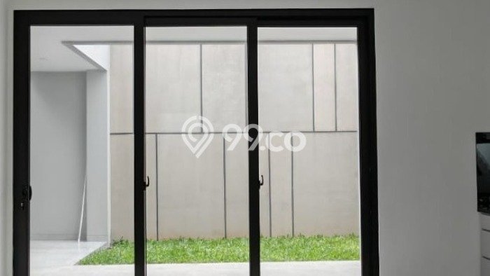 Rumah Luxury Modern Tanpa Renovasi di BSD City Tangerang Rumah Luxury Modern Tanpa Renovasi di BSD City Tangerang