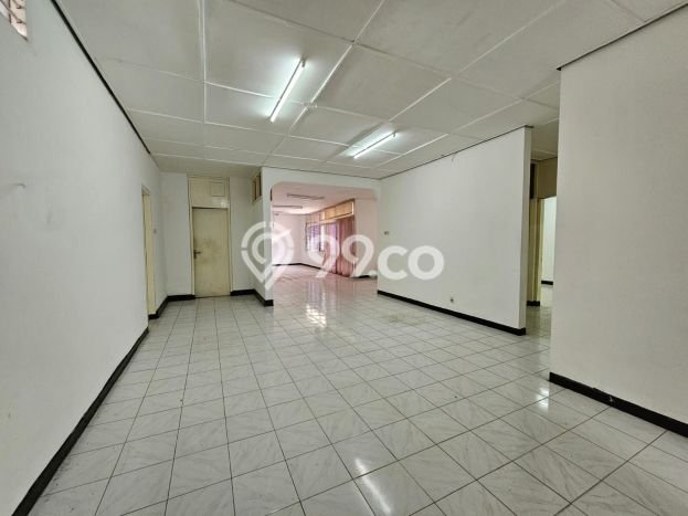 Rumah Elit Modern Siap Huni di Bendungan Hilir Jakarta Pusat Rumah Elit Modern Siap Huni di Bendungan Hilir Jakarta Pusat