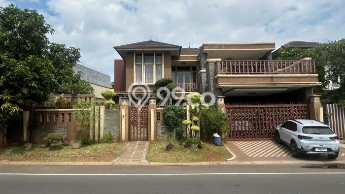 Rumah Mewah LB 316m2 Siap Huni Desain Elegan di Kota Wisata, Bogor Rumah Mewah LB 316m2 Siap Huni Desain Elegan di Kota Wisata, Bogor