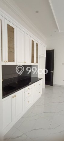 Dijual Rumah Mewah Megah Dengan View Cantik di Pondok Kelapa, Jakarta Timur Dijual Rumah Mewah Megah Dengan View Cantik di Pondok Kelapa, Jakarta Timur