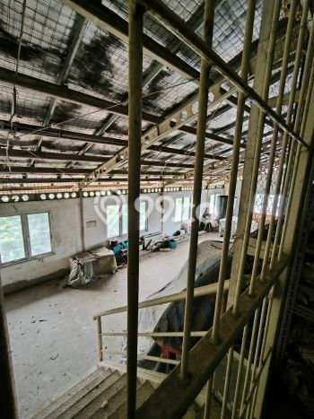 Gudang di Cimanggis, Luas 1600m2m², Pusat Bisnis Gudang di Cimanggis, Luas 1600m2m², Pusat Bisnis
