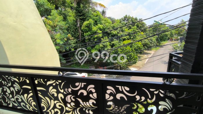 Hunian Eksklusif Dijual LT 168m2 di Duren Sawit, Jakarta Timur Hunian Eksklusif Dijual LT 168m2 di Duren Sawit, Jakarta Timur