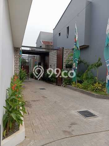 For Sale Hunian Rumah Terawat 4 Kamar di Sektor 7-Bintaro, Tangerang Selatan For Sale Hunian Rumah Terawat 4 Kamar di Sektor 7-Bintaro, Tangerang Selatan