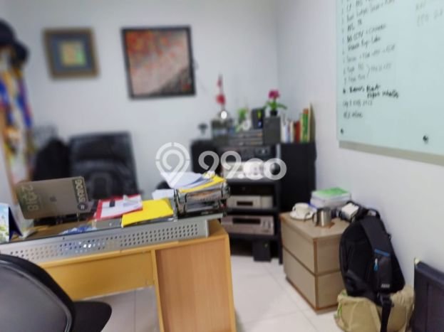 Rumah Luas Asri 2 KT Siap Pakai di Graha Raya Tangerang Selatan Rumah Luas Asri 2 KT Siap Pakai di Graha Raya Tangerang Selatan