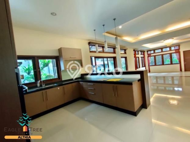 Rumah Elit Modern Siap Huni di Kemang Jakarta Selatan Rumah Elit Modern Siap Huni di Kemang Jakarta Selatan