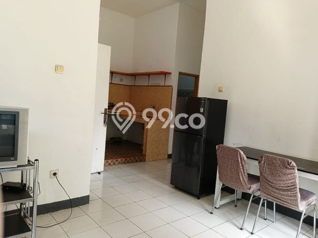Rumah Disewakan Tangerang Selatan LT 182m2 LB 45m2 Area Graha Raya Rumah Disewakan Tangerang Selatan LT 182m2 LB 45m2 Area Graha Raya