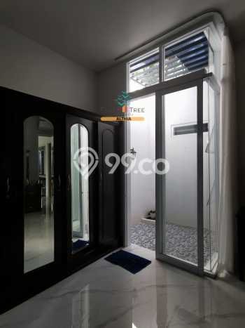 Rumah Luas Asri 4 KT Siap Pakai di Bintaro Tangerang Selatan Rumah Luas Asri 4 KT Siap Pakai di Bintaro Tangerang Selatan
