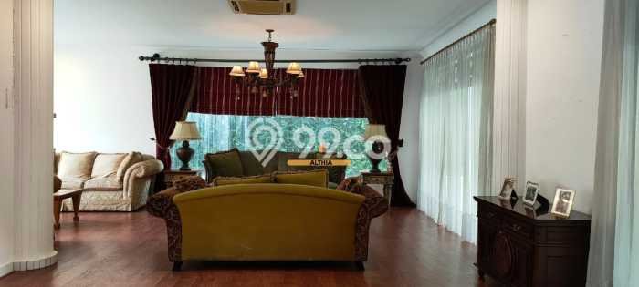 Hunian Elit LB 500m2 Siap Pakai Desain Elegan di Bintaro, Tangerang Selatan Hunian Elit LB 500m2 Siap Pakai Desain Elegan di Bintaro, Tangerang Selatan