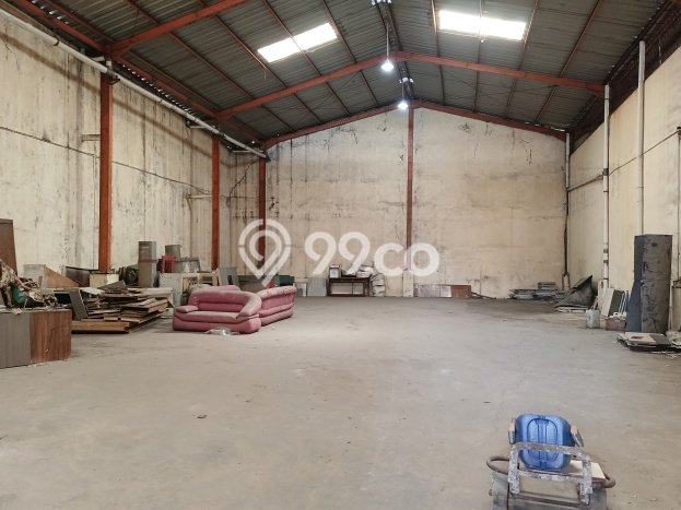 Gudang Kawasan Komersial Kawasan Ciledug, Luas 768m2m², Siap Usaha Gudang Kawasan Komersial Kawasan Ciledug, Luas 768m2m², Siap Usaha