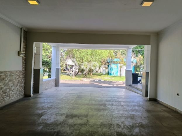 Hunian Elit LB 500m2 Siap Pakai Desain Elegan di Bintaro, Tangerang Selatan Hunian Elit LB 500m2 Siap Pakai Desain Elegan di Bintaro, Tangerang Selatan