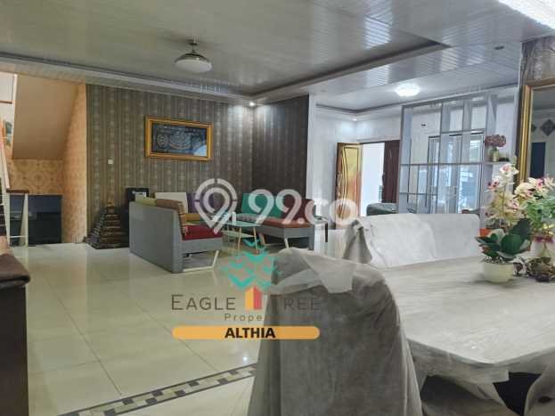 Dijual Rumah Mewah Elegan Dengan View Eksklusif di Bintaro, Tangerang Selatan Dijual Rumah Mewah Elegan Dengan View Eksklusif di Bintaro, Tangerang Selatan