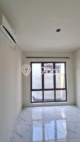 Ready to Use! Premium House LT 105m2 Desain Elegan di Bintaro Ready to Use! Premium House LT 105m2 Desain Elegan di Bintaro
