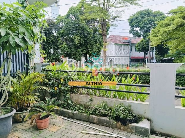 Jual Rumah Favorit Siap Huni LB 334m2 di Ciledug, Tangerang Jual Rumah Favorit Siap Huni LB 334m2 di Ciledug, Tangerang