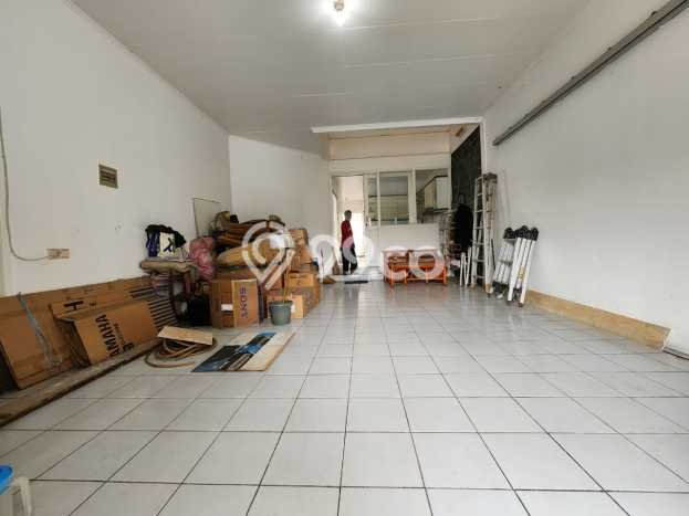 Hunian Elit LB 325m2 Siap Pakai Desain Elegan di Bandung Kota, Bandung Hunian Elit LB 325m2 Siap Pakai Desain Elegan di Bandung Kota, Bandung