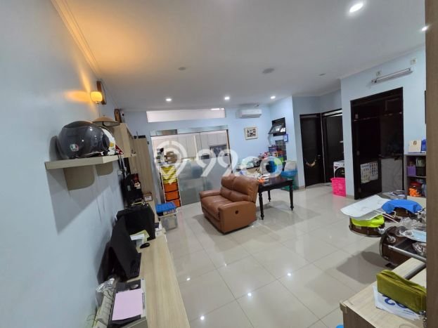 Ready to Use! Luxury House LT 130m2 Desain Modern di Singgasana Ready to Use! Luxury House LT 130m2 Desain Modern di Singgasana