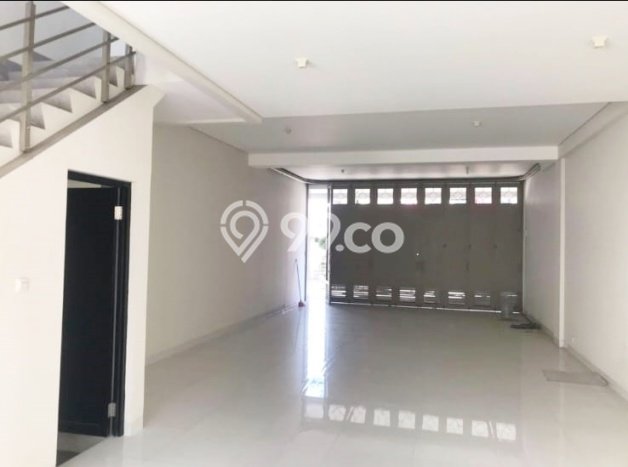 Ruko Dijual di Bandung LT 191m2 & LB 194m2 Lokasi Terbaik! Ruko Dijual di Bandung LT 191m2 & LB 194m2 Lokasi Terbaik!
