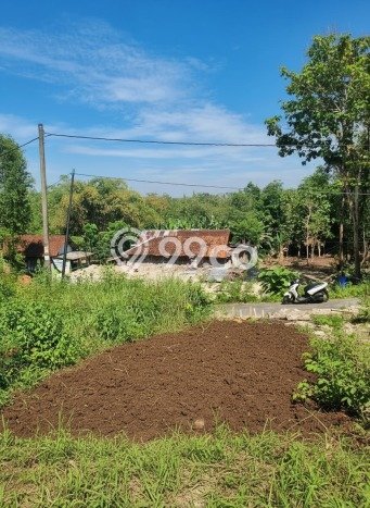 Lahan Dijual Lokasi Strategis di Yogyakarta dengan Luas 150m2 Lahan Dijual Lokasi Strategis di Yogyakarta dengan Luas 150m2