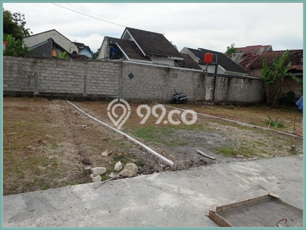 Lahan Dijual Lokasi Kasihan, Bantul dengan Luas Tanah 160m2 dan Status SHM Lahan Dijual Lokasi Kasihan, Bantul dengan Luas Tanah 160m2 dan Status SHM