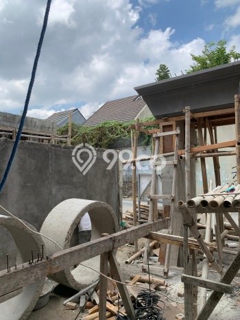 Disewakan Rumah Konsep Modern di Gedong Tengen Yogyakarta dengan 4 KT Disewakan Rumah Konsep Modern di Gedong Tengen Yogyakarta dengan 4 KT