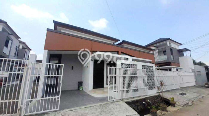 Jual Rumah Minimalis Bagus Punya 2 KT di Arcamanik Bandung SHM Jual Rumah Minimalis Bagus Punya 2 KT di Arcamanik Bandung SHM