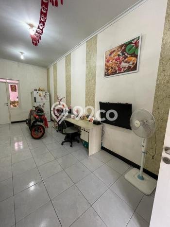 Rumah Luas Asri 2 KT Siap Huni di Taman Kopo Indah Bandung Rumah Luas Asri 2 KT Siap Huni di Taman Kopo Indah Bandung