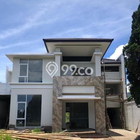 Rumah Elit Modern Siap Huni di Lembang Bandung Rumah Elit Modern Siap Huni di Lembang Bandung