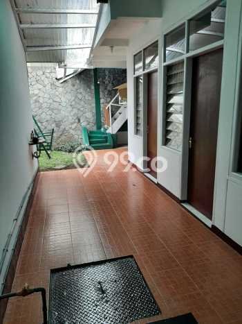 Rumah Luxury Modern Tanpa Renovasi di Cibogo Bandung Rumah Luxury Modern Tanpa Renovasi di Cibogo Bandung