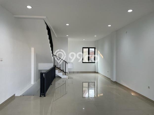 Dijual! Ruko di BSD Tangerang LT 125m2 / LB 70m2 Kawasan Bisnis Dijual! Ruko di BSD Tangerang LT 125m2 / LB 70m2 Kawasan Bisnis