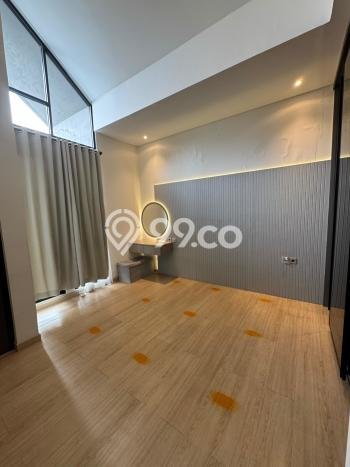 Rumah Modern Minimalis 3 KT Bisa Langsung Pindah di BSD Rumah Modern Minimalis 3 KT Bisa Langsung Pindah di BSD