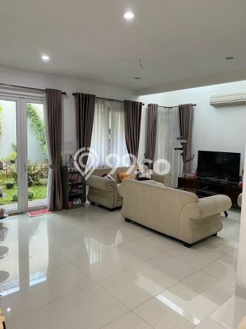 For Sale! Luxury House LT 300m2 Desain Elegan di Citra Grand For Sale! Luxury House LT 300m2 Desain Elegan di Citra Grand