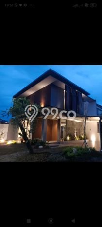 Rumah Mewah LB 188m2 Siap Pakai Desain Elegan di Citra Grand, Jakarta Timur Rumah Mewah LB 188m2 Siap Pakai Desain Elegan di Citra Grand, Jakarta Timur