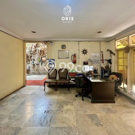 Rumah Kost untuk Dijual di Matraman dengan 19 KT, 10 KM, Luas 650m2 Rumah Kost untuk Dijual di Matraman dengan 19 KT, 10 KM, Luas 650m2
