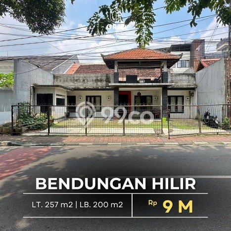 Cocok Untuk Investasi! Dijual Kost di Bendungan Hilir 13 Kamar Cocok Untuk Investasi! Dijual Kost di Bendungan Hilir 13 Kamar