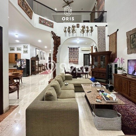 Rumah Luxury Modern Tanpa Renovasi di Ragunan Jakarta Selatan Rumah Luxury Modern Tanpa Renovasi di Ragunan Jakarta Selatan