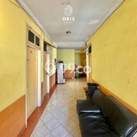 Rumah Kost untuk Dijual di Matraman dengan 19 KT, 10 KM, Luas 650m2 Rumah Kost untuk Dijual di Matraman dengan 19 KT, 10 KM, Luas 650m2