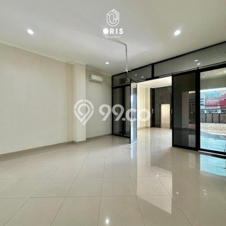 Komersial Kawasan Cilandak, Luas 578m², Pusat Bisnis, Posisi Premium Komersial Kawasan Cilandak, Luas 578m², Pusat Bisnis, Posisi Premium